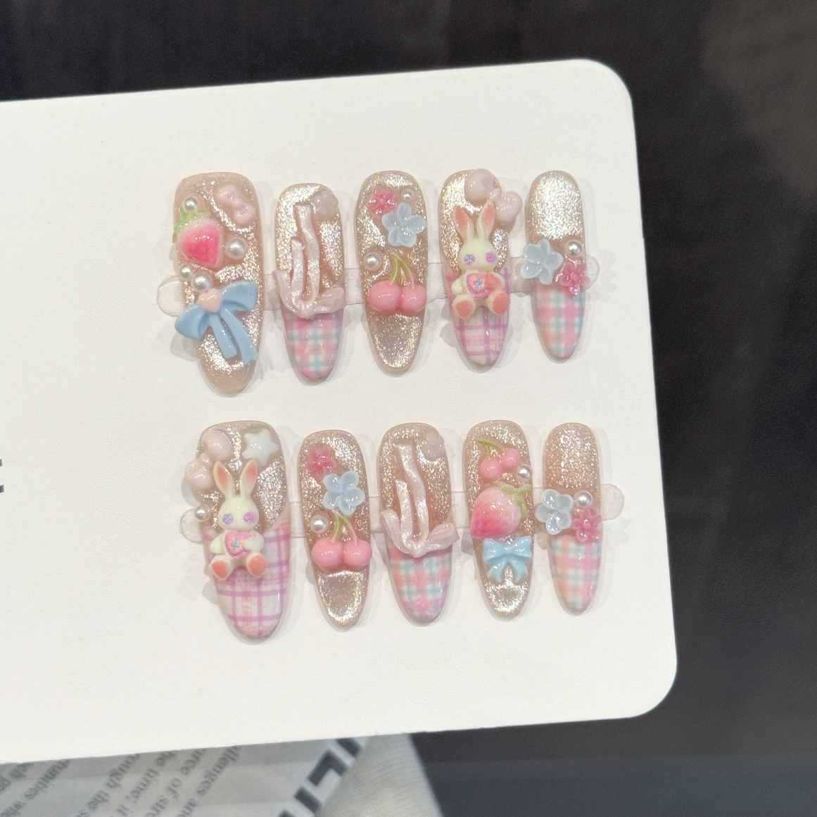 Pressed Flower Art - 10 قطع من الأظافر الاصطناعية البيضاوية