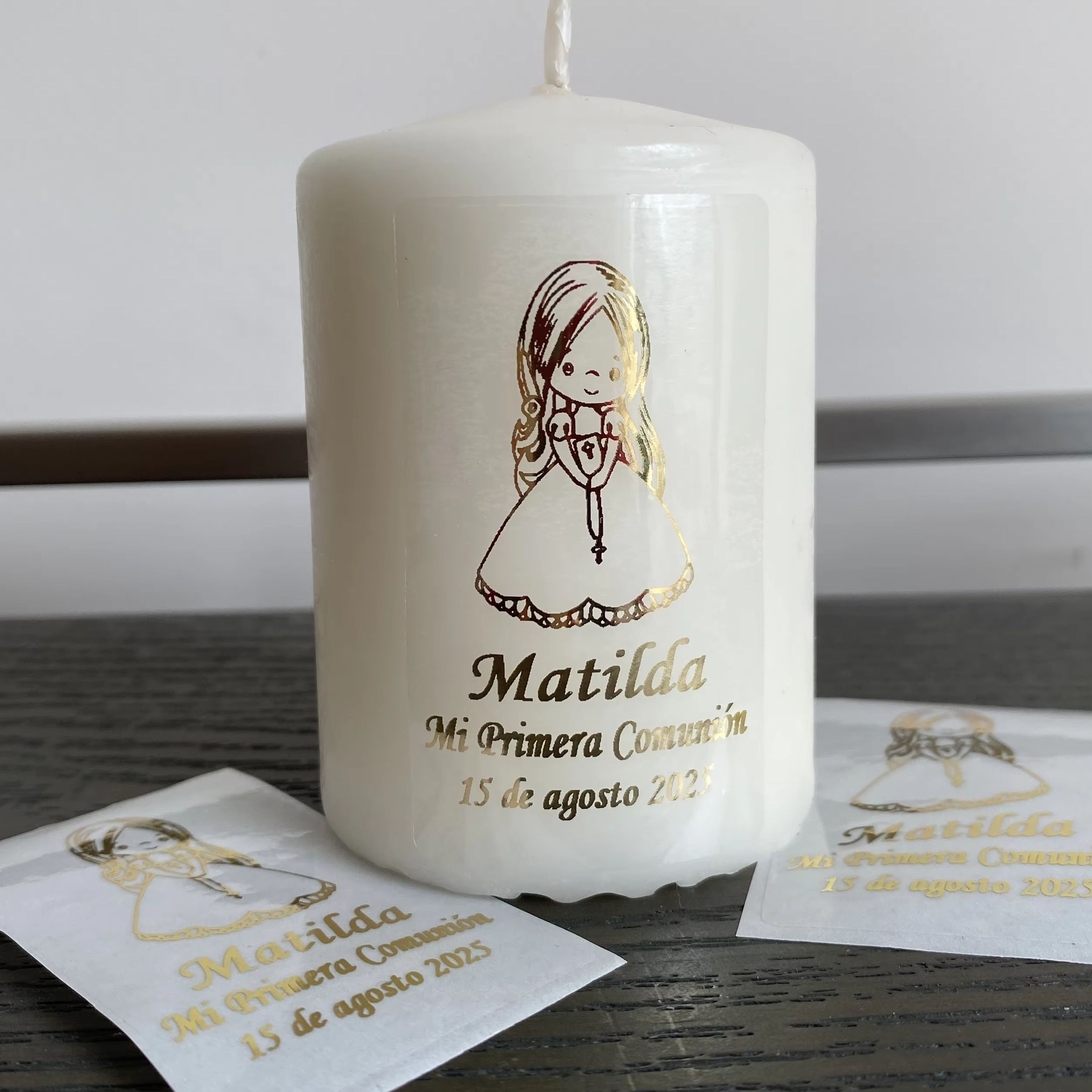 ملصقات شخصية للفتيات لمناسبة ا - مراجعة Personalised Candle Label وسعره